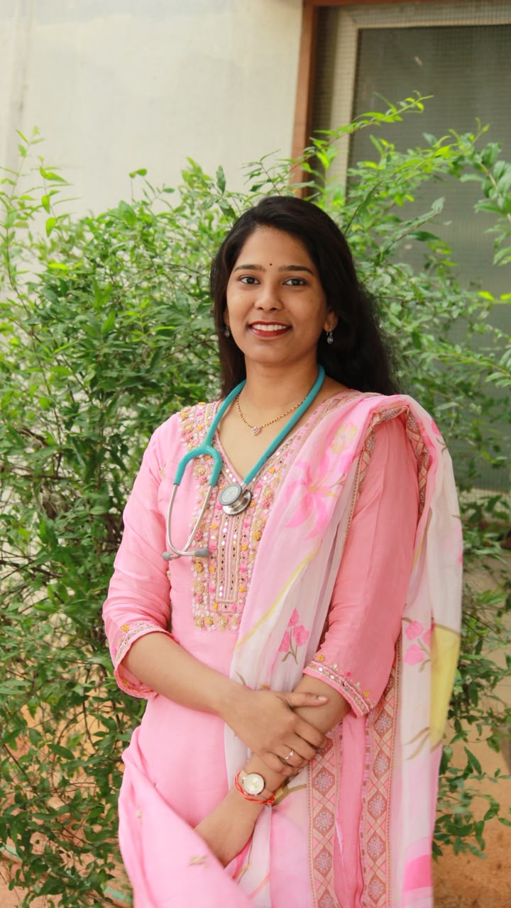 Portrait of Dr. Chandana, Consultant Pulmonologist